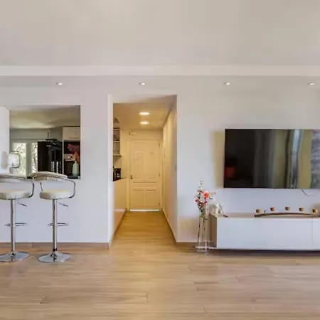 Daire Frida, En La Playa Torremolinos